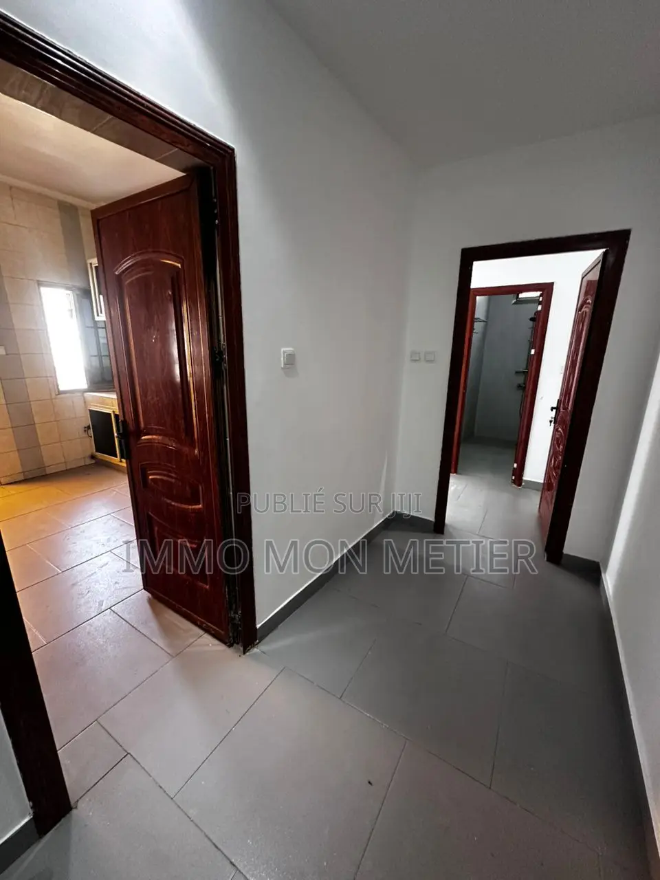 3chbre Appartement dans Ouakam à Louer