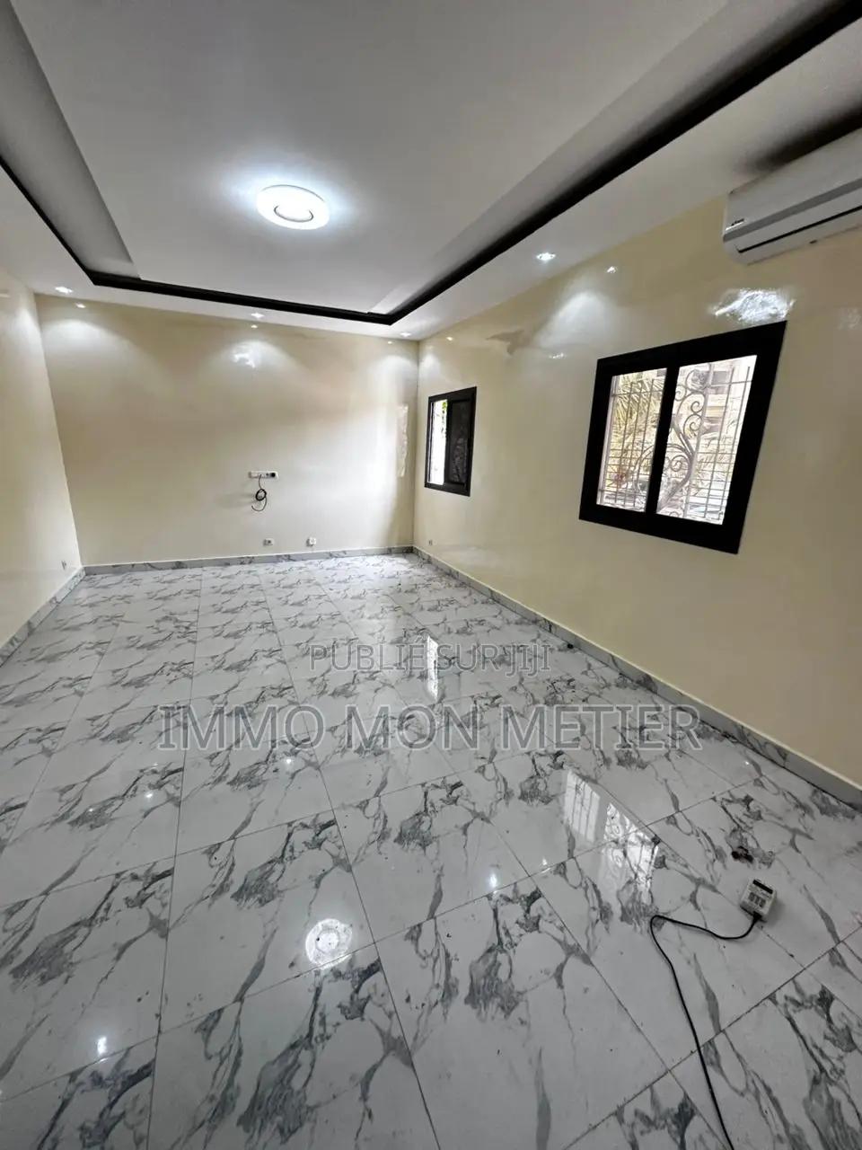 3chbre Appartement dans Ouakam à Louer