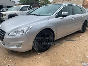 PEUGEOT 508 1.6 HDI Sedan 2011 Argenté