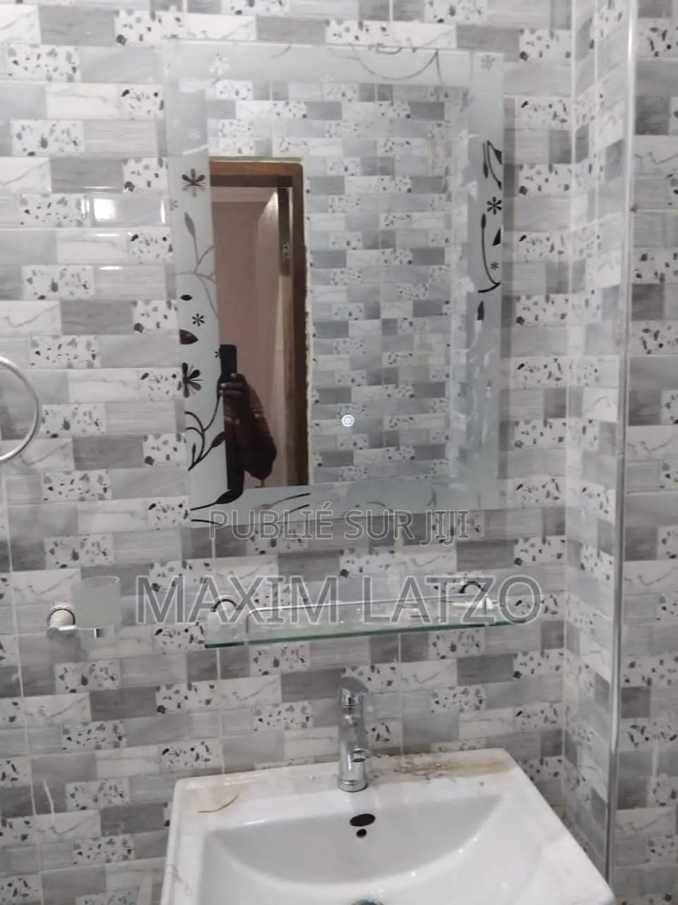 1chbre Mini-plat dans Yoff à Louer