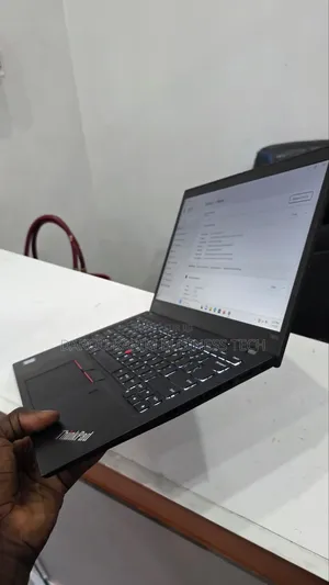 New Lenovo Thinkpad T490s 16GB Intel Core I5 SSD 256GB