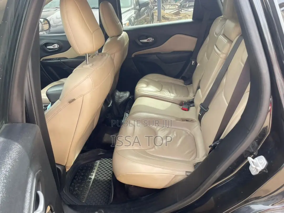 Jeep Cherokee 2016 Noir