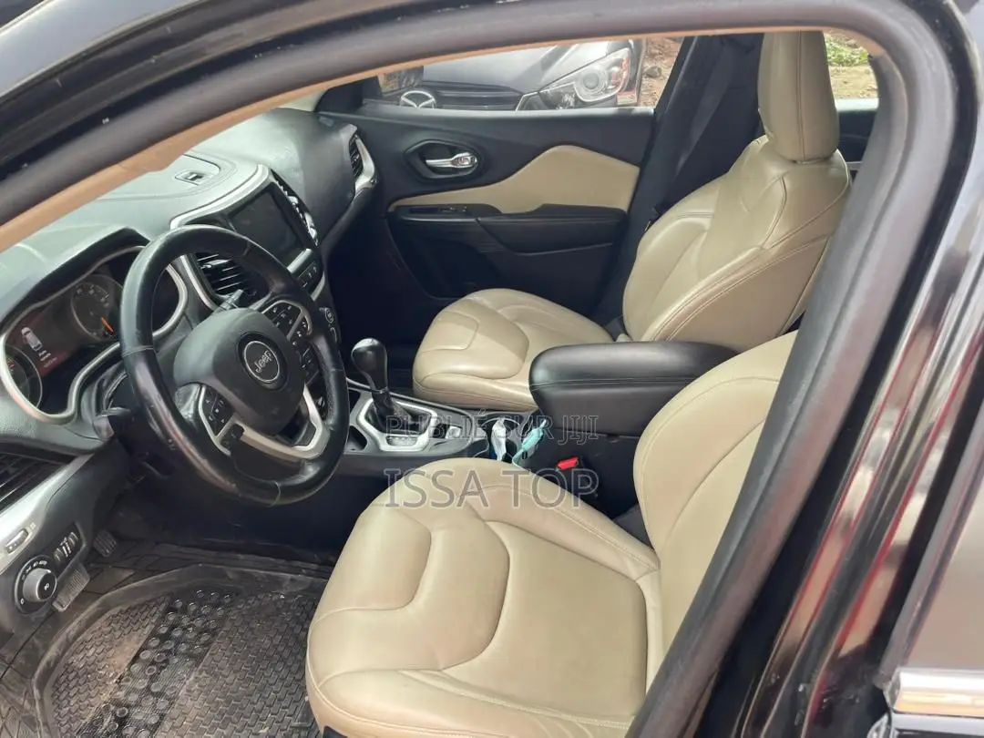 Jeep Cherokee 2016 Noir