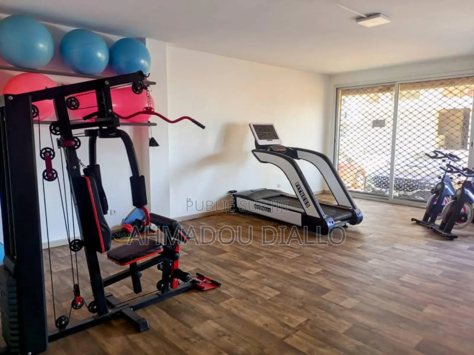Furnished 1chbre Studio dans Ndeye Ndiaye, Ngor à Vendre