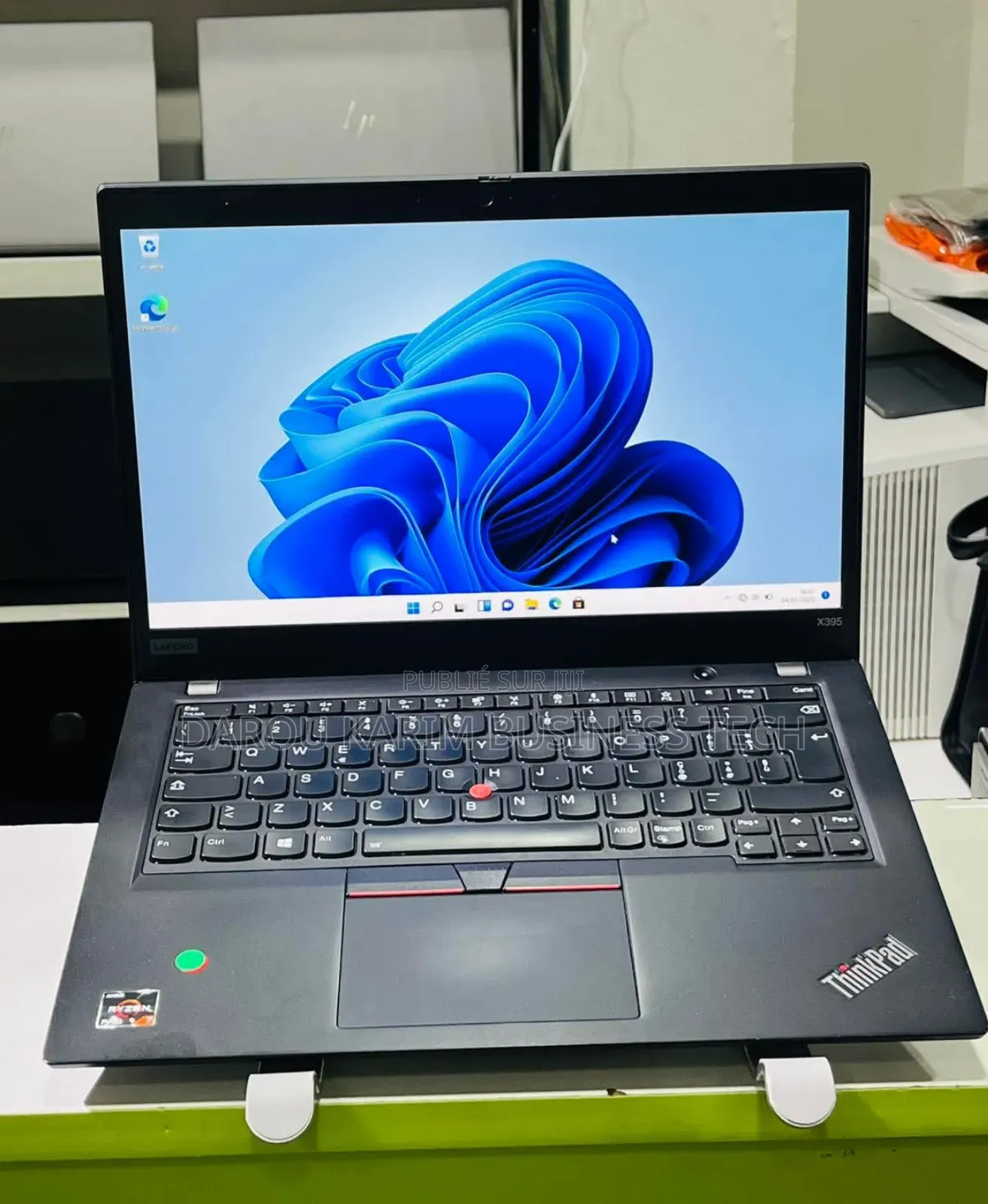 New Ordinateur Portable Lenovo ThinkPad X395 16GB AMD Ryzen 7 SSD 256GB