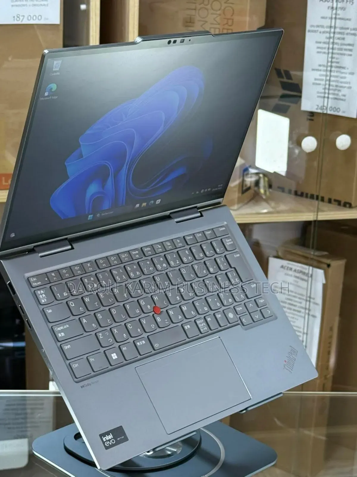 New Lenovo Thinkpad X1 Yoga 32GB Intel Core Ultra 7 SSD 512GB