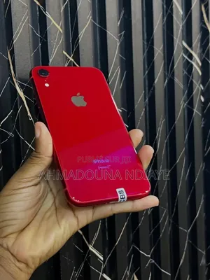 Photo - New Apple iPhone XR 128 GB Rouge