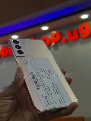 Photo - New Samsung Galaxy S22+ 5G 128 GB Blanc