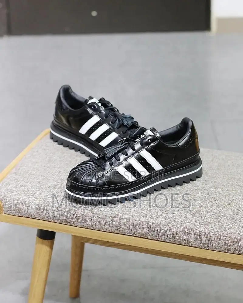 Adidas Superstar Neuve 40 at 45