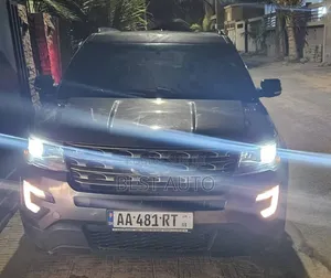 Ford Explorer 2017 Gris