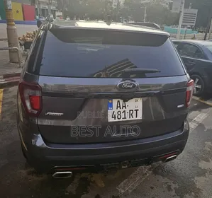 Ford Explorer 2017 Gris