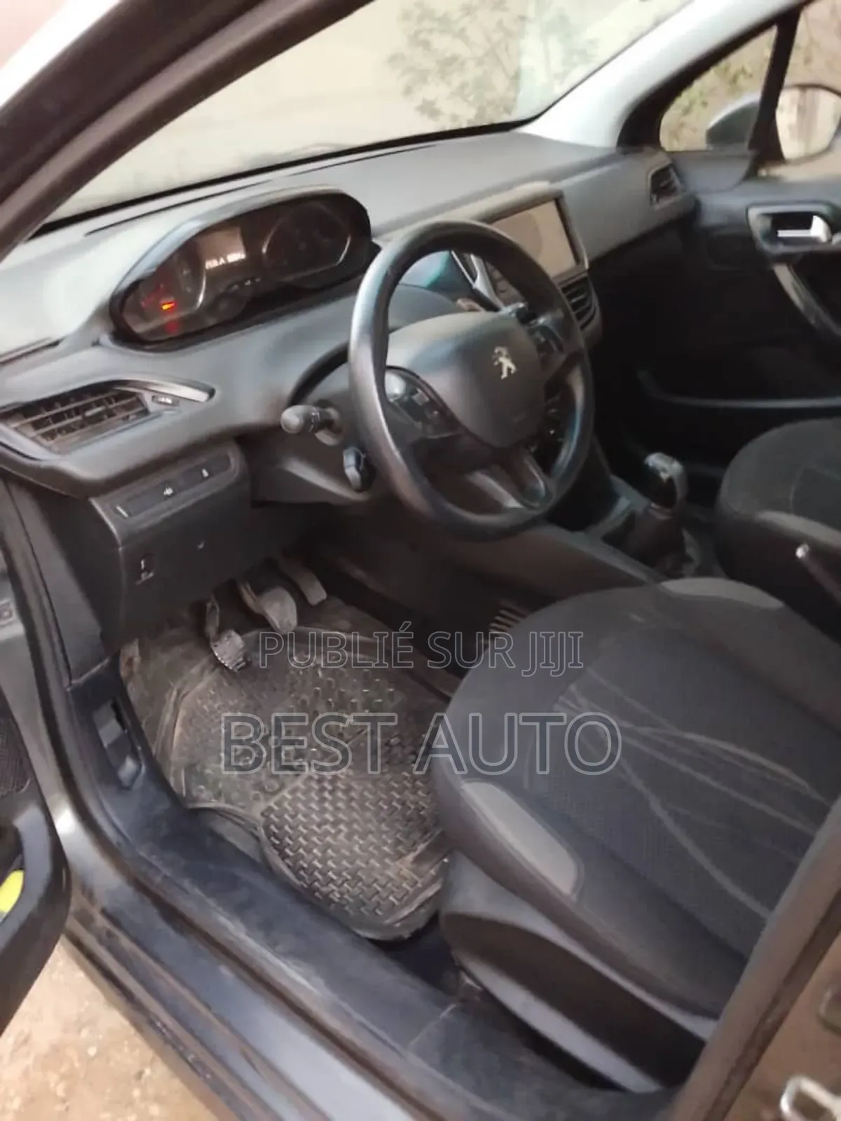 PEUGEOT 208 2014 Gris