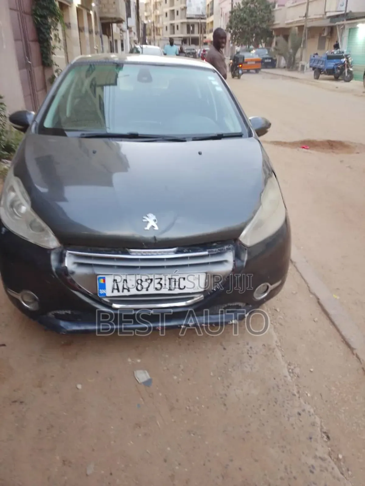 PEUGEOT 208 2014 Gris