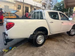 Mitsubishi L200 2014 Blanc