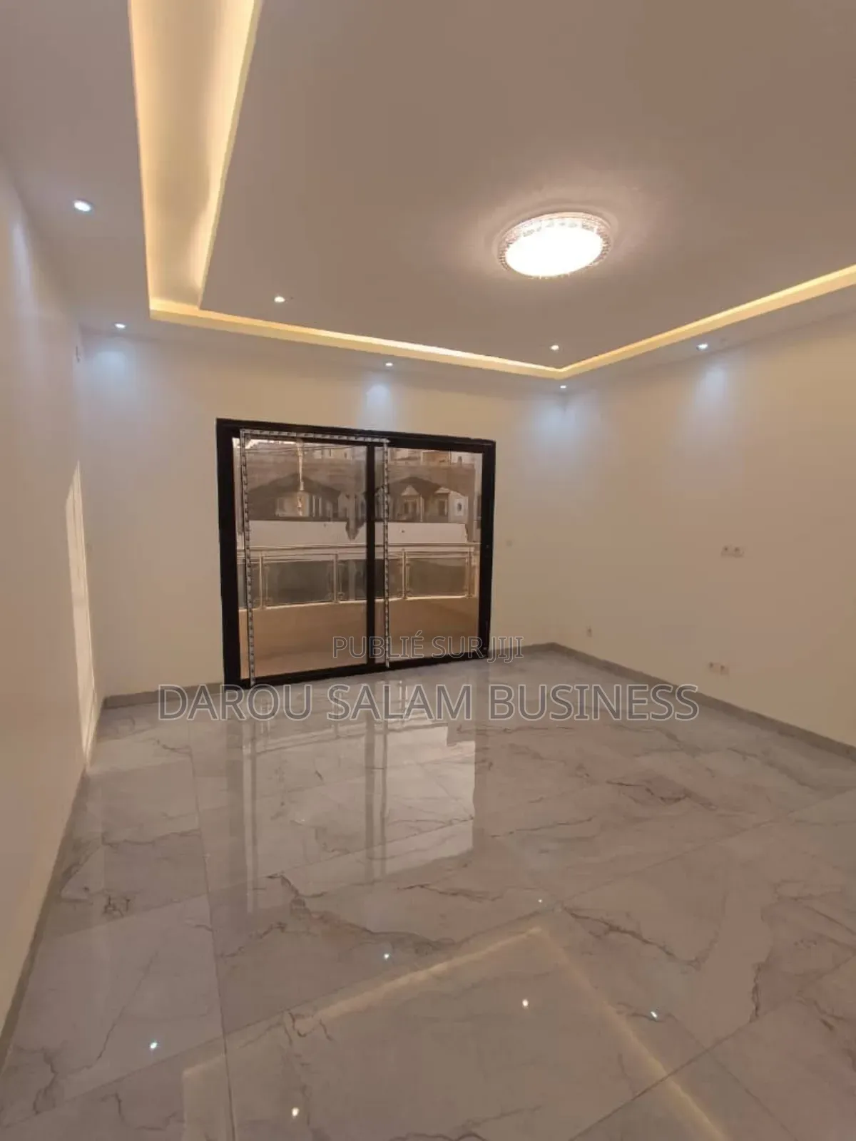 3chbre Appartement dans Liberté 6, Yoff à Louer