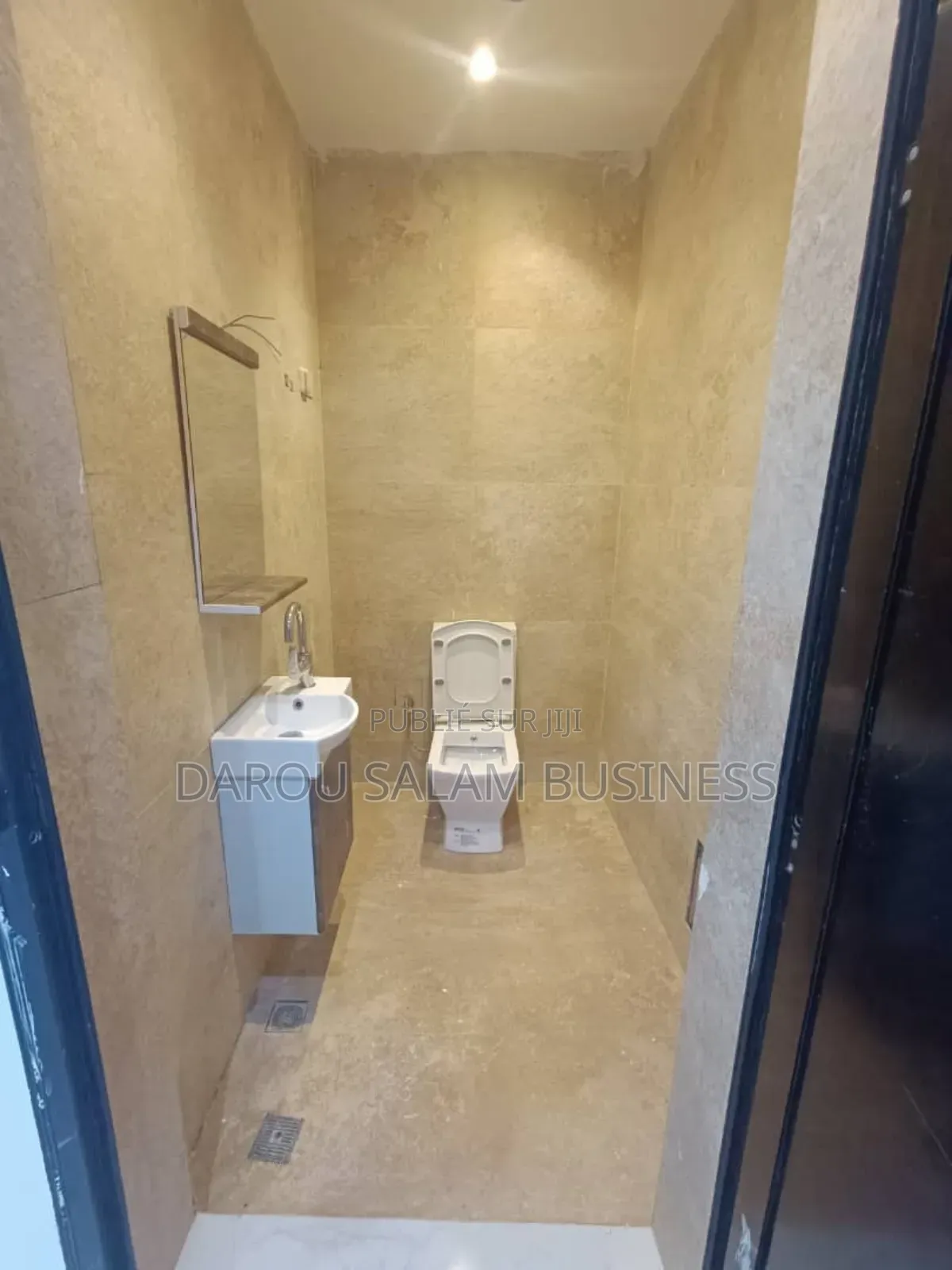 3chbre Appartement dans Liberté 6, Yoff à Louer