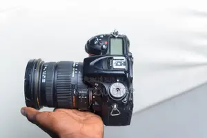 Nikon D7100 Avec 2 Objectifs Et Deux Batteries