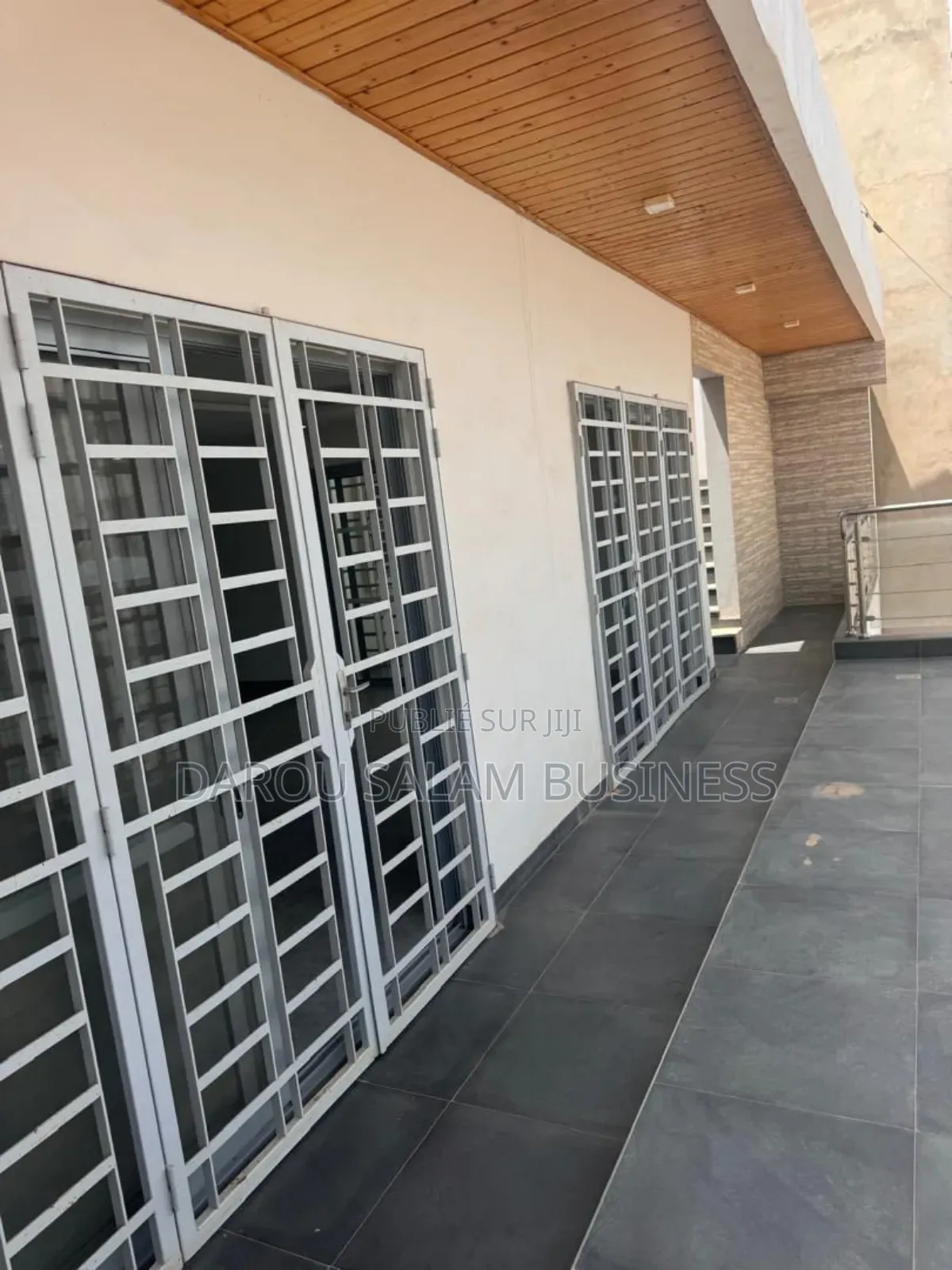 4chbre Villa dans Mbakiyo Fay, Yoff à Vendre
