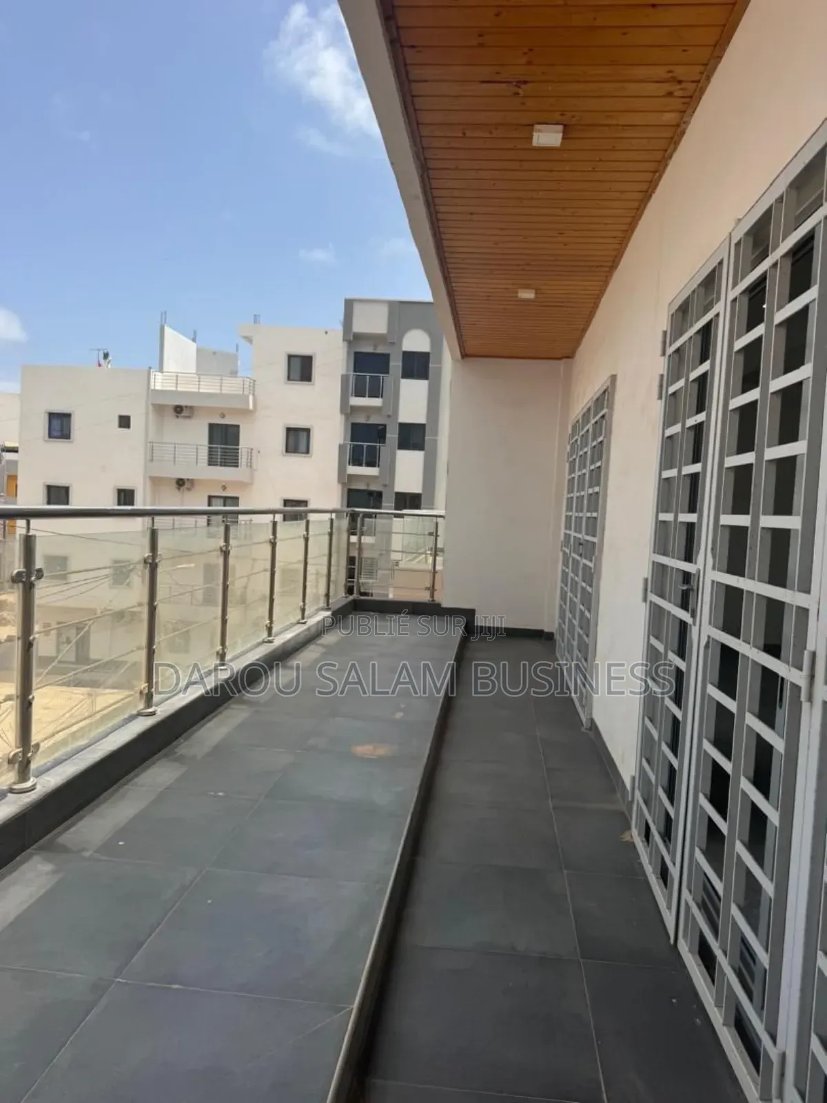 4chbre Villa dans Mbakiyo Fay, Yoff à Vendre