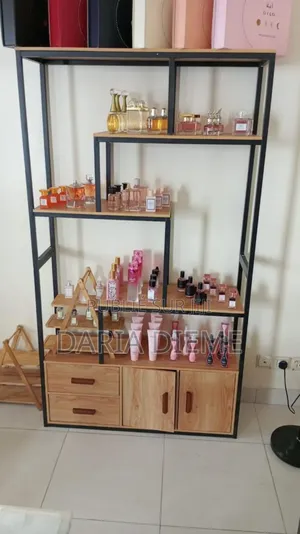 Photo - Meuble De Rangement