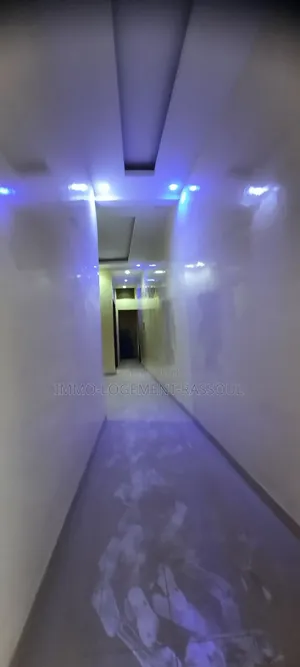 1chbre Appartement dans , Yoff à Louer