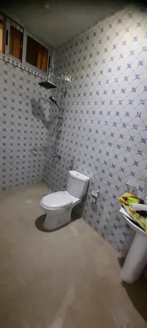 1chbre Appartement dans , Yoff à Louer