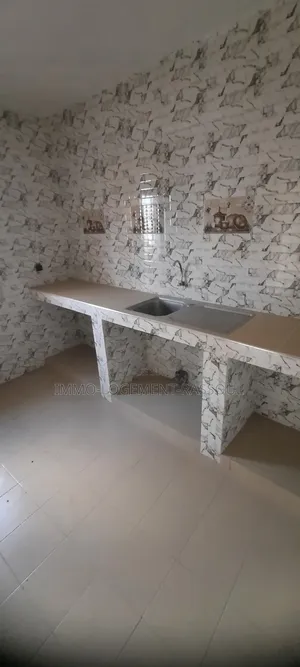 1chbre Appartement dans , Yoff à Louer