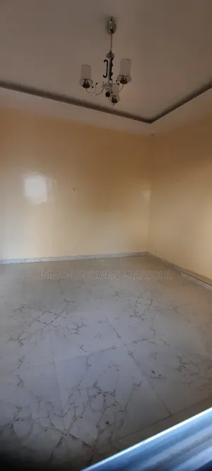 1chbre Appartement dans , Yoff à Louer