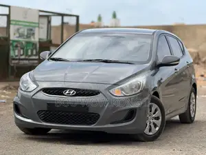 Photo - Hyundai Accent SEL 2018 Gris