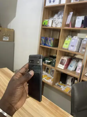 Photo - Google Pixel 7 128 GB Noir