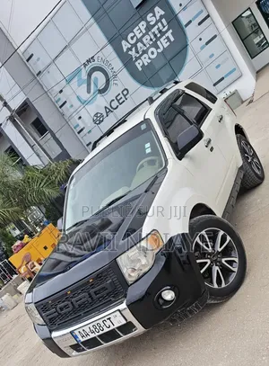 Photo - Ford Escape Limited 2012 Noir Mat