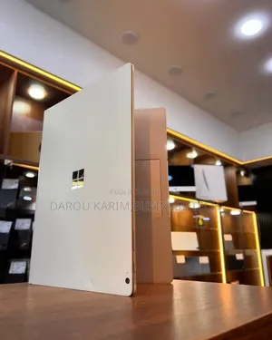 New Microsoft Surface Book 3 32GB Intel Core I7 SSD 512GB