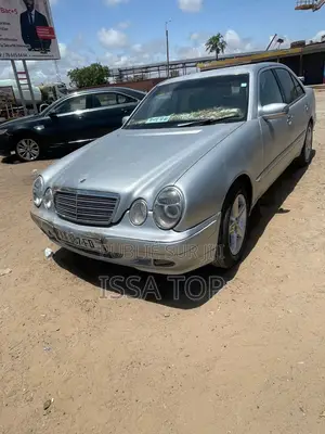 Photo - Mercedes-Benz C220 2000 Gris