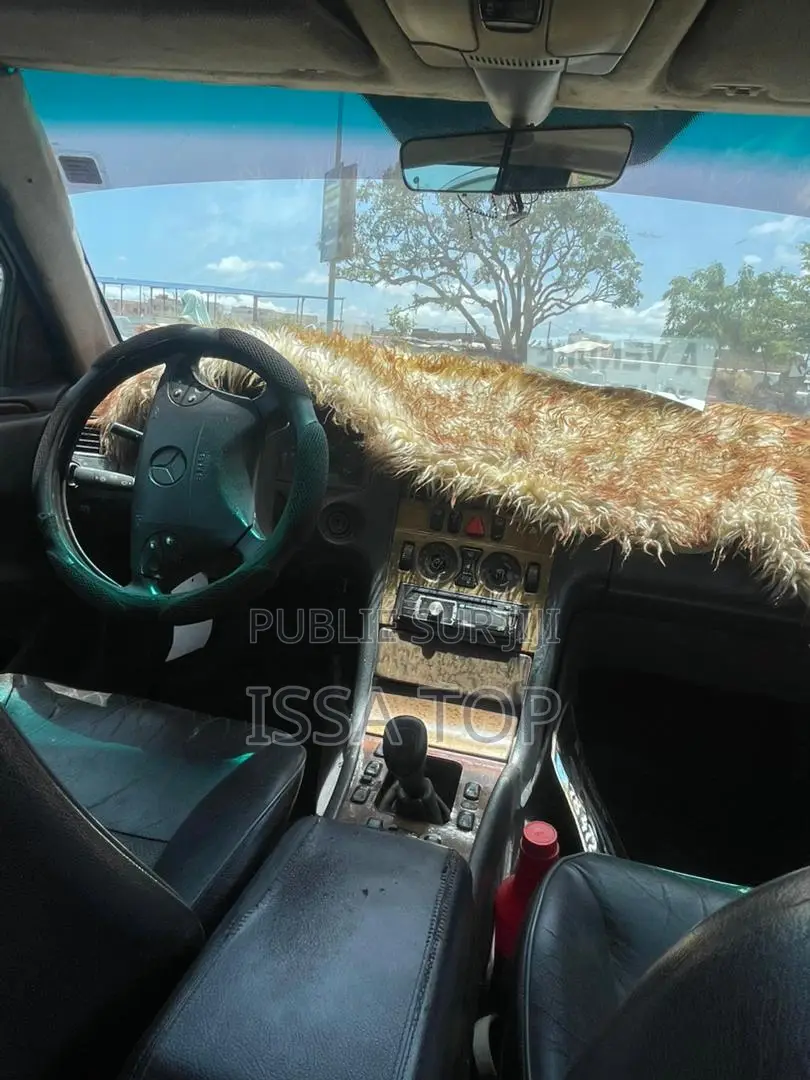 Mercedes-Benz C220 2000 Gris