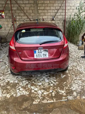 Ford Fiesta 2012 Rouge