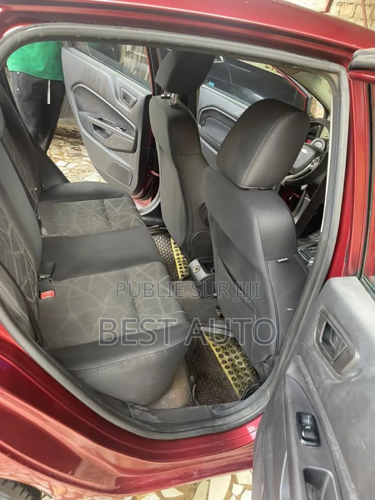 Ford Fiesta 2012 Rouge