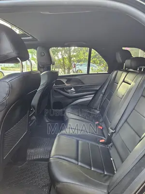 Photo - Mercedes-Benz GLE-Class GLE 350 2020 Noir