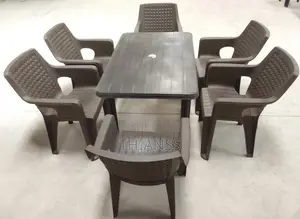 Table À Manger en Plastique Avec 6 Chaises
