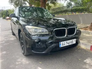 Photo - BMW X1 2015 Noir