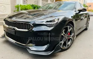 Photo - Kia Stinger GT AWD 2018 Noir