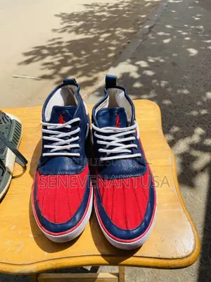 S v U Tl. Adresse:Fadia.