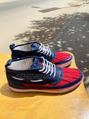 S v U Tl. Adresse:Fadia.