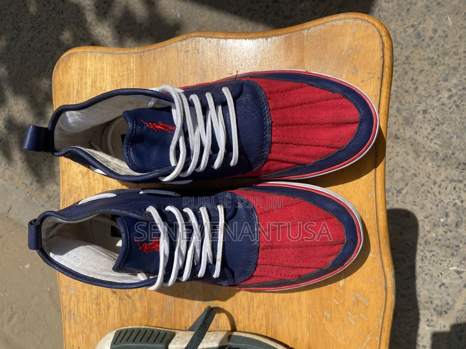 S v U Tl. Adresse:Fadia.