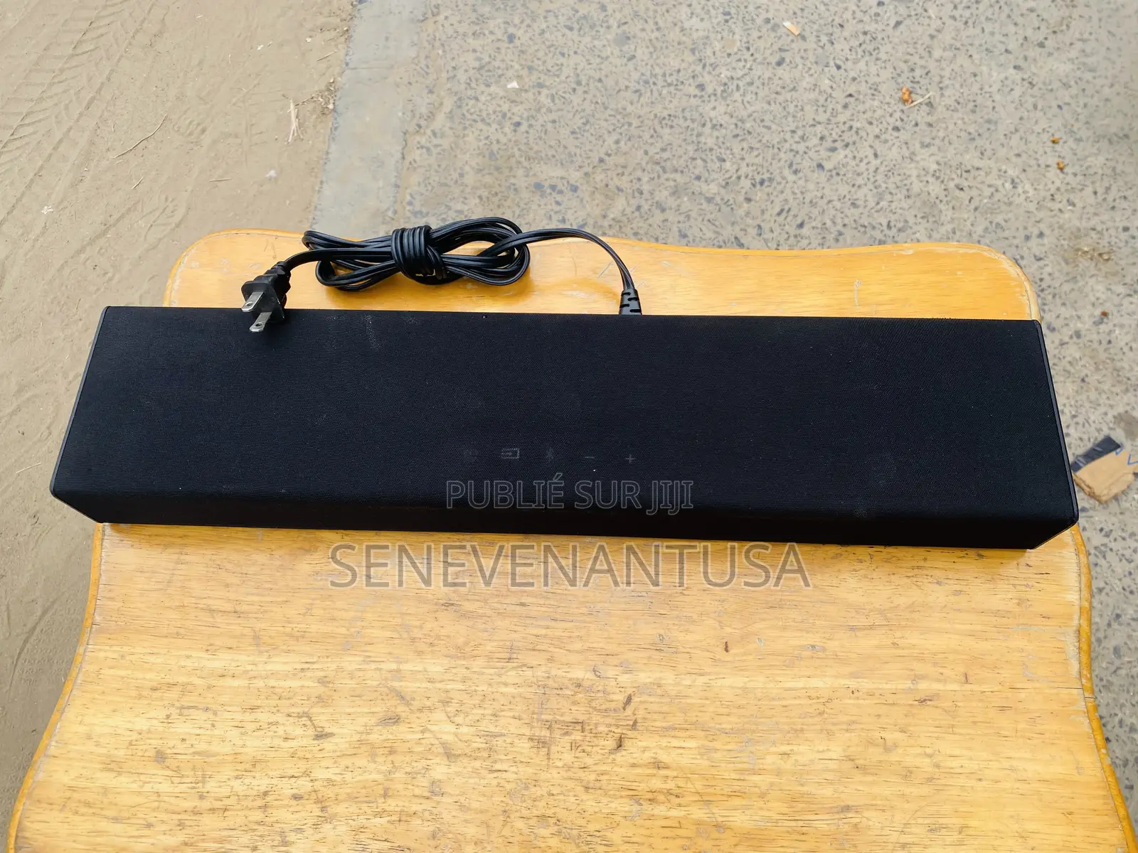 S v U Tl. Adresse:Fadia. Haut Parleurbleu