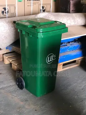 Photo - Poubelles Professionnelles en Vente