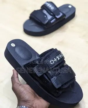 Photo - Sandal Comfortable Et Flexible