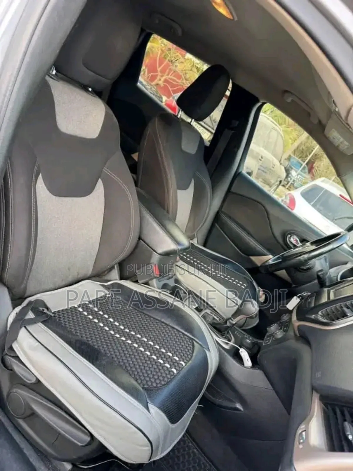 Jeep Cherokee Latitude 4x4 2017 Argenté