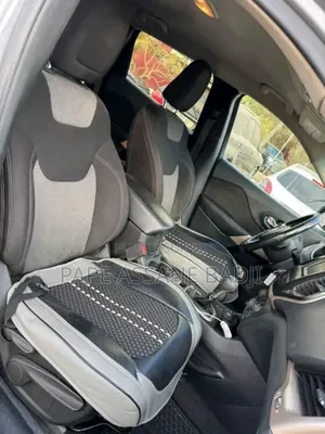 Jeep Cherokee Latitude 4x4 2017 Argenté