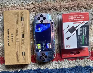 Photo - PSP Custom Avec Des Jeux Accessoires Complet