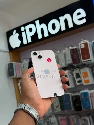 Photo - New Pomme iPhone 13 128 GB Rose